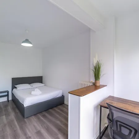 Apartment Spacieux 4