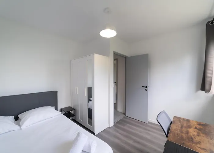 Spacieux 4 Apartman *